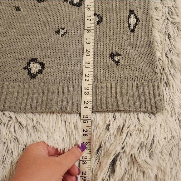 𝅺Express cheetah‎ leopard print stretch sweater skirt comfy size medium - Picture 5 of 8